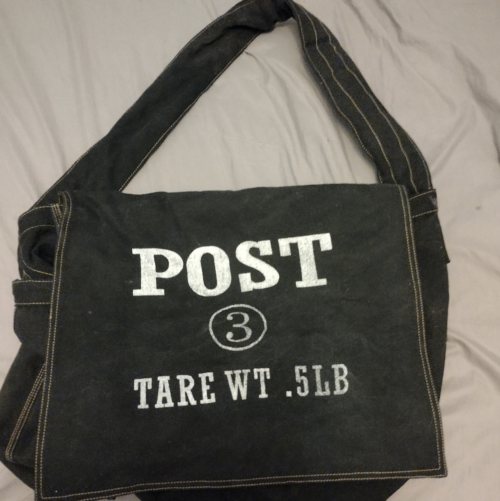 Vintage style laptop bag